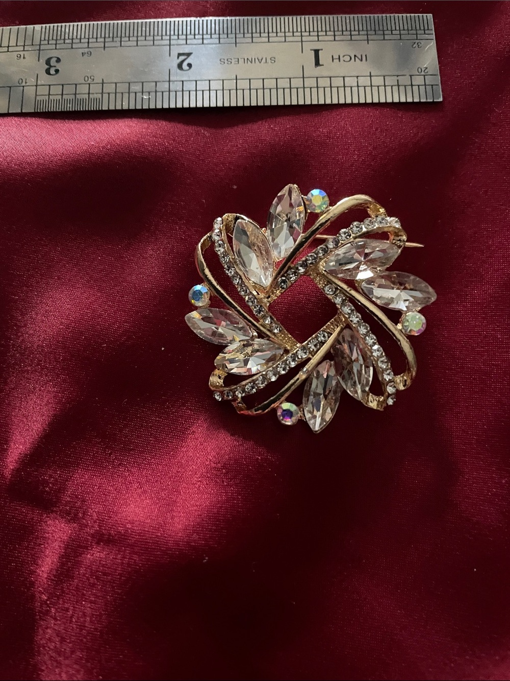 Source Unknown Gold-Tone Clear Crystal Floral Swirl Brooch - Picture 13 of 13